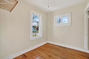379 E Dale Ave, Muskegon, MI 49442 - Photo 8