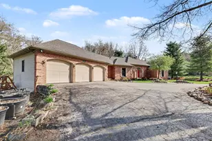 2864 Riverwoods Dr NE, Rockford, MI 49341 - Photo 2