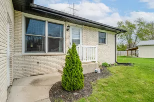9896 Baldwin Rd, Bridgman, MI 49106 - Photo 2