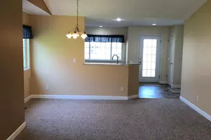 1096 Fountain View Cir, Holland, MI 49423 - Photo 6