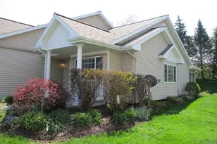 1096 Fountain View Cir, Holland, MI 49423 - Photo 2