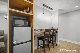 6213 Sheldon Dr, Hudsonville, MI 49426 - Photo 20