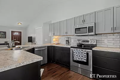 6213 Sheldon Drive, Hudsonville, MI 49426 - Photo 8