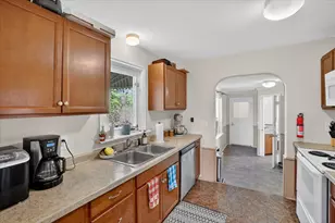 176 Oakhurst Ave, Kalamazoo, MI 49001 - Photo 6