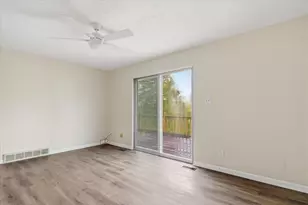 9095 Huron River Dr, Brighton, MI 48116 - Photo 16