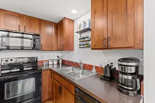 600 Broadway Ave NW, Grand Rapids, MI 49504 - Photo 14