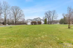 2849 Bark Ct, Cedar Springs, MI 49319 - Photo 2