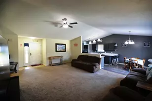 1206 Comstock Dr, Marshall, MI 49068 - Photo 6