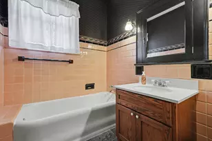 314 W Cass St, Greenville, MI 48838 - Photo 12