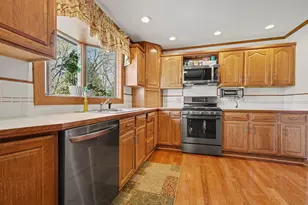 314 W Cass St, Greenville, MI 48838 - Photo 10