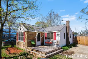 814 E Summit St, Greenville, MI 48838 - Photo 2