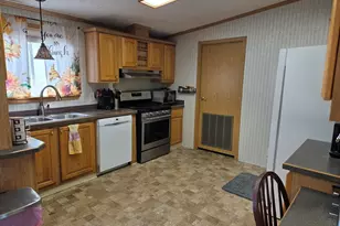 34693 N Brookwood, Gobles, MI 49055 - Photo 6