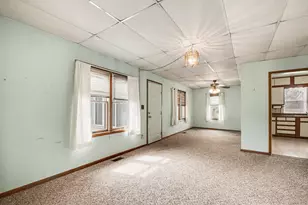 225 Owens St, Niles, MI 49120 - Photo 4