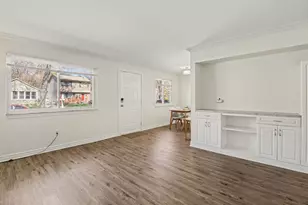 2189 Ridgemont Rd, Grosse Pointe Woods, MI 48236 - Photo 6