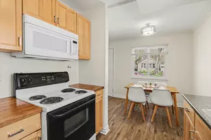 2189 Ridgemont Rd, Grosse Pointe Woods, MI 48236 - Photo 12
