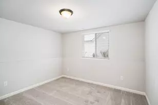 10130 Kearns Ct, Portage, MI 49024 - Photo 16