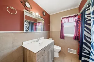 220 Meadow Ln, Jackson, MI 49203 - Photo 8