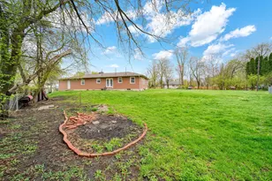 220 Meadow Ln, Jackson, MI 49203 - Photo 22