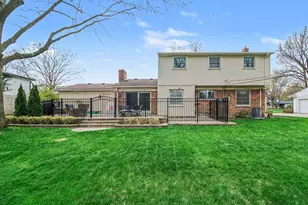 3028 Caswell Dr, Troy, MI 48084 - Photo 26