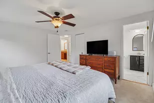 3028 Caswell Dr, Troy, MI 48084 - Photo 14
