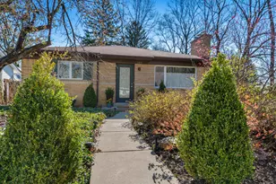 385 Hazelwood Ave, Ann Arbor, MI 48103 - Photo 4