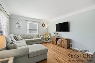 718 Colrain St SW, Wyoming, MI 49509 - Photo 6