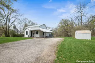 816 W Montcalm St, Greenville, MI 48838 - Photo 2