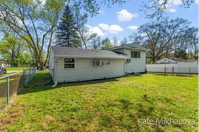 126 Blanche Avenue, Kalamazoo, MI 49001 - Photo 8