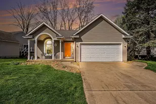 2945 Riley Ridge Rd, Holland, MI 49424 - Photo 2