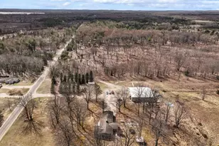 6561 E 34 1/2 Rd, Cadillac, MI 49601 - Photo 32