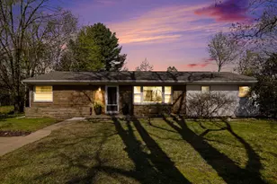 3974 Beadle Lake Dr, Battle Creek, MI 49014 - Photo 2