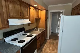 24235 Lexington Ave, Eastpointe, MI 48021 - Photo 4