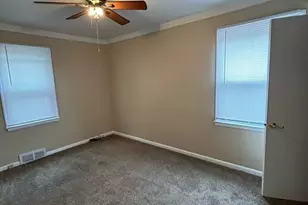 24235 Lexington Ave, Eastpointe, MI 48021 - Photo 6