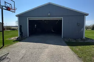 1535 W Kinley Rd, Saint Johns, MI 48879 - Photo 28