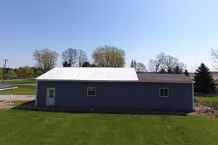1535 W Kinley Rd, Saint Johns, MI 48879 - Photo 30