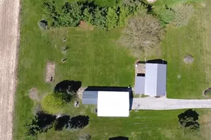 1535 W Kinley Rd, Saint Johns, MI 48879 - Photo 6