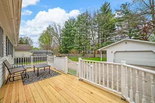 108 N Cayuga St, Buchanan, MI 49107 - Photo 6