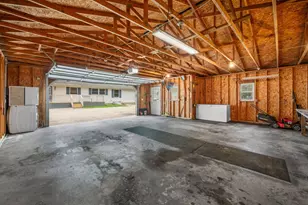 108 N Cayuga St, Buchanan, MI 49107 - Photo 42