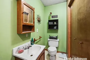 2475 Holton Rd, Muskegon, MI 49445 - Photo 10