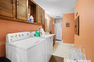 2475 Holton Rd, Muskegon, MI 49445 - Photo 14