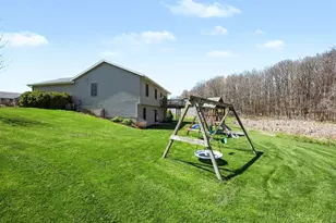 2081 Winston View Dr NE, Cedar Springs, MI 49319 - Photo 8