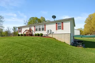 104 Seneca St, Decatur, MI 49045 - Photo 32