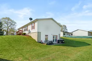 104 Seneca St, Decatur, MI 49045 - Photo 28