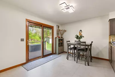 841 Scarlet Oak Drive, Monroe, MI 48162 - Photo 10