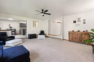 841 Scarlet Oak Dr, Monroe, MI 48162 - Photo 8
