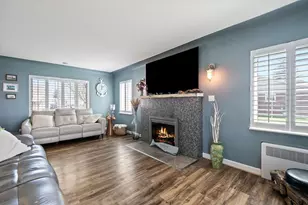 8115 Colony Dr, Algonac, MI 48001 - Photo 18