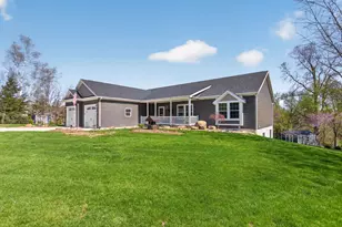 14840 Killorglin Ln, Cement City, MI 49233 - Photo 4