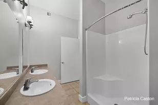 600 Broadway Ave NW, Grand Rapids, MI 49504 - Photo 16