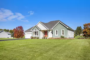 18 W Suttons Ridge, Battle Creek, MI 49014 - Photo 2