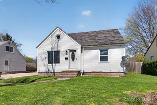 1049 Buckingham St SW, Wyoming, MI 49509 - Photo 2